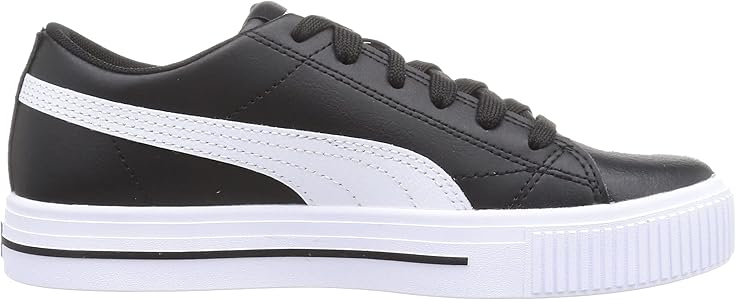 生まれのブランドで プーマ スニーカー コート系シューズ エヴァー